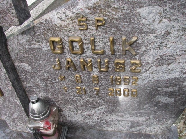 Janusz Golik 1952 Kobiór - Grobonet - Wyszukiwarka osób pochowanych